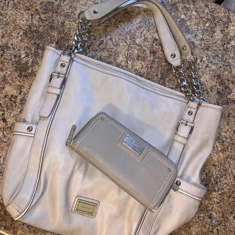 Nine West purse and wallet
